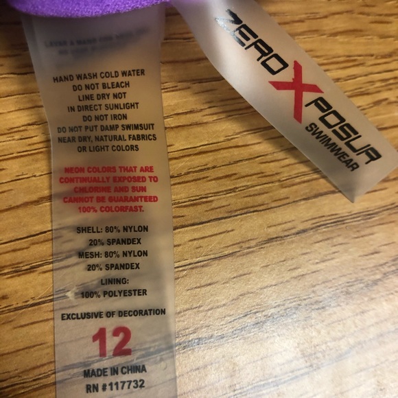 Swim top Racerback Tankini - Picture 3 of 3